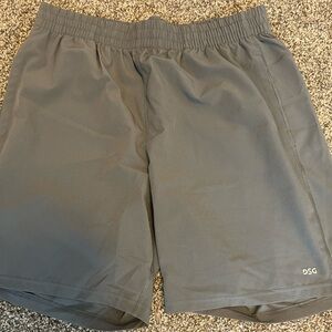 Men’s basketball shorts gray